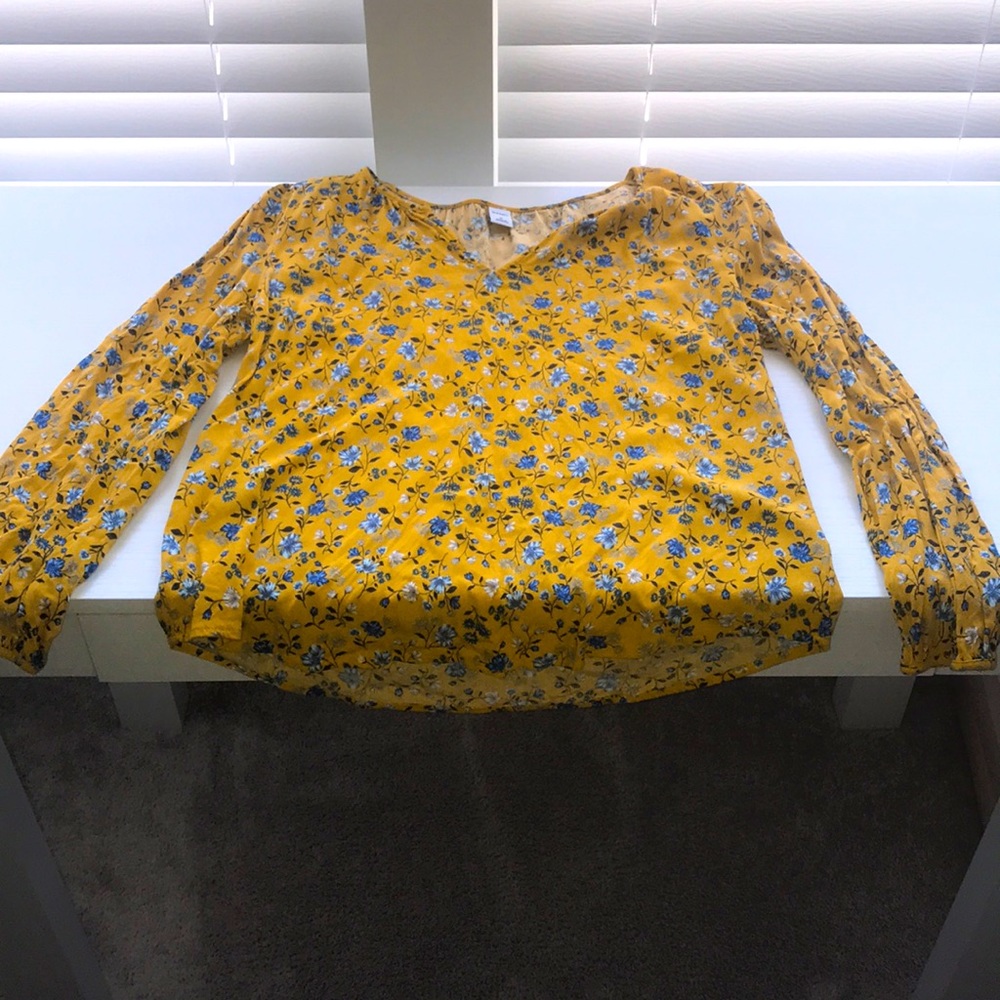 Old navy yellow shirt